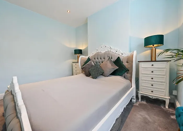 Wembley Luxury Residence- Opulence House London